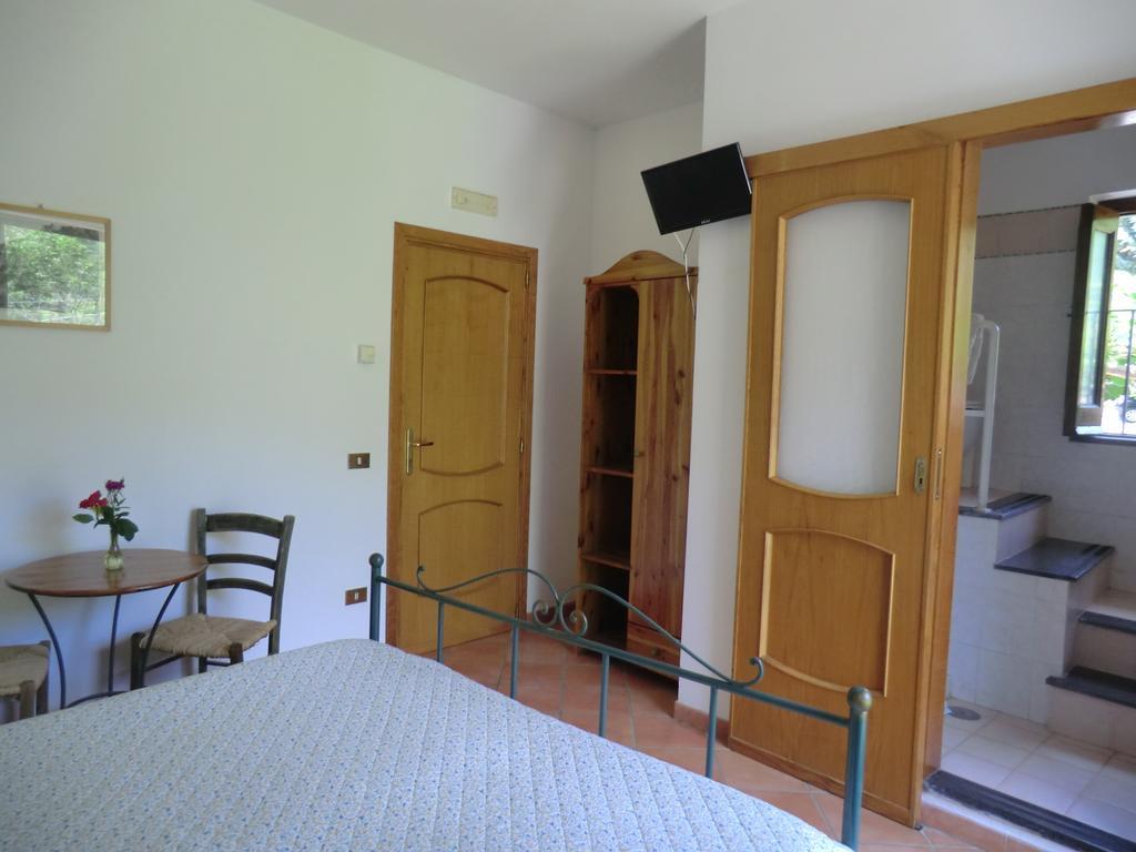 Agriturismo Mare E Monti ตรามอนติ ห้อง รูปภาพ