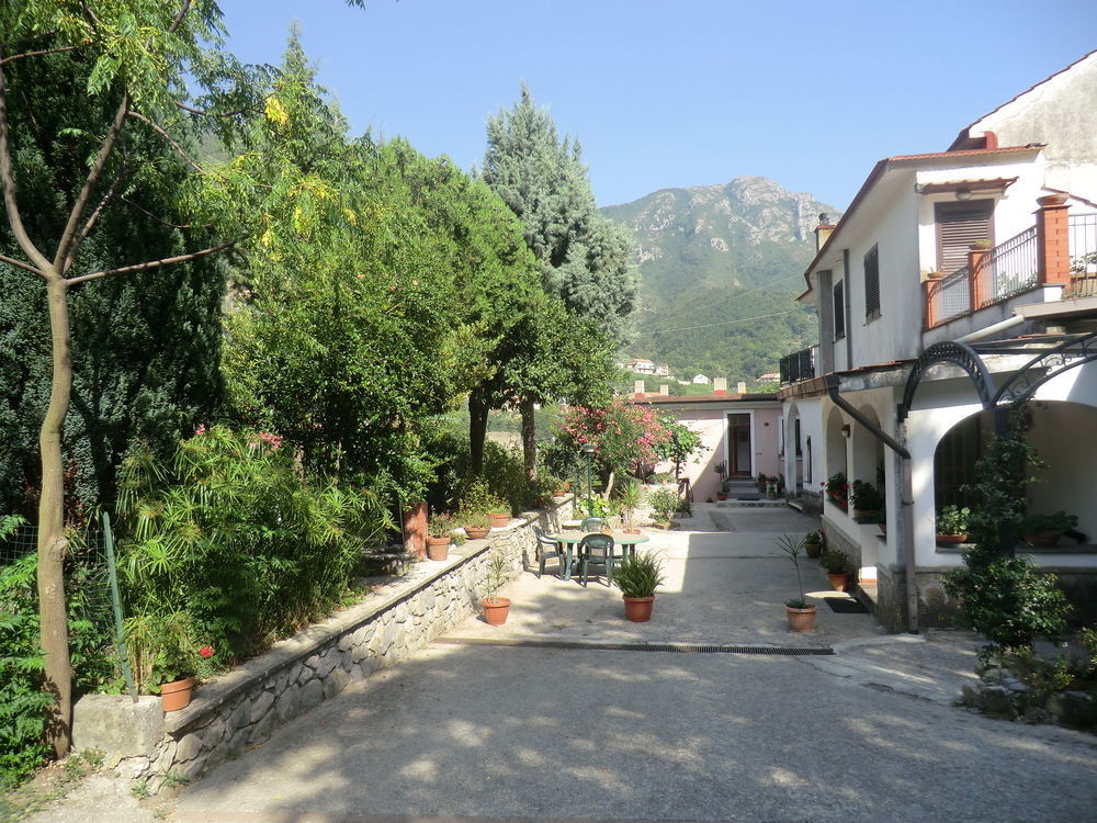 Agriturismo Mare E Monti ตรามอนติ ภายนอก รูปภาพ