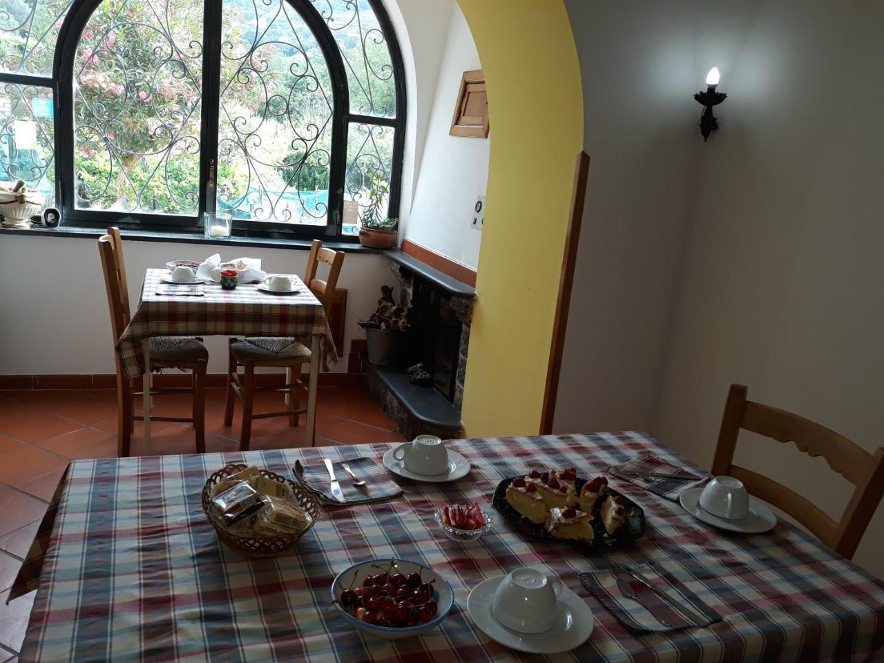 Agriturismo Mare E Monti ตรามอนติ ภายนอก รูปภาพ